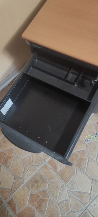 Рафтове за стена и други