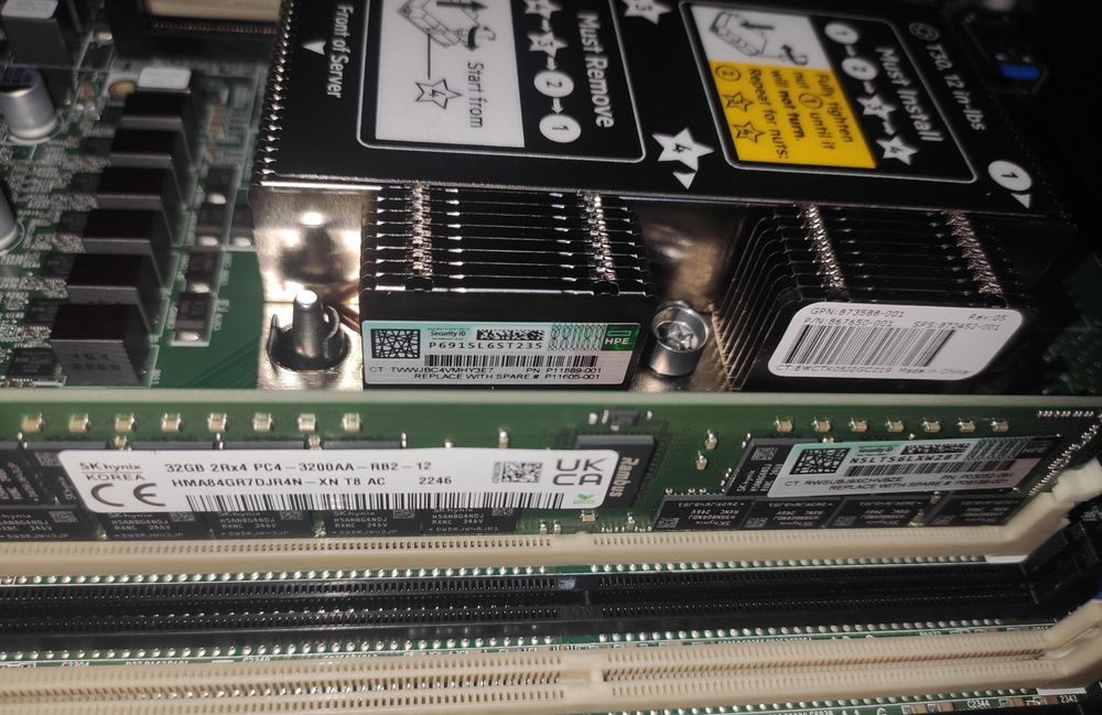 Сервер HPE DL360 G10 (P56955-B21)