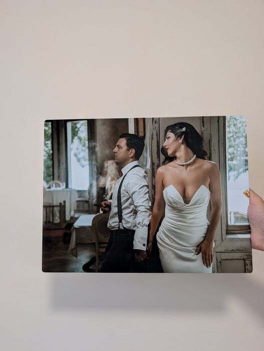 Персонализирана картина от метал ; различни размери.