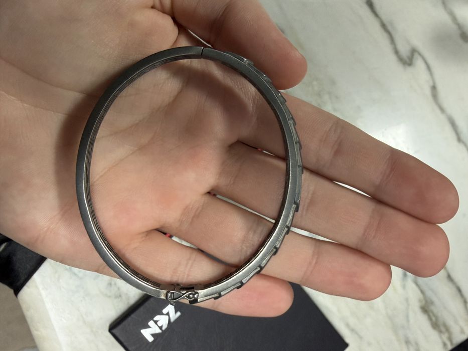 Bratara Zen cu diamant