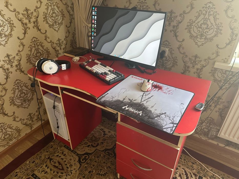 Компьютер       .
