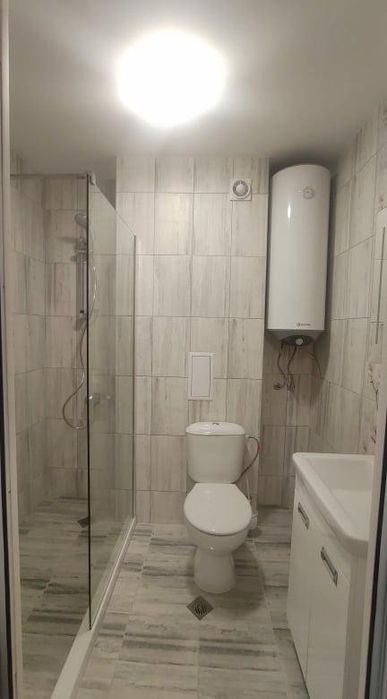 Дава се под наем Двустаен апартамент в Варна, Левски - 54 кв.м за 562 € - Снимка #3