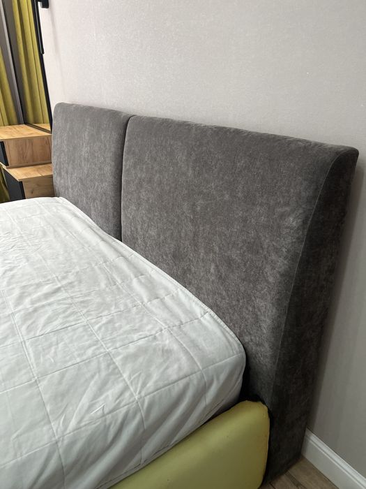 Кровать дизайнерская 2х2