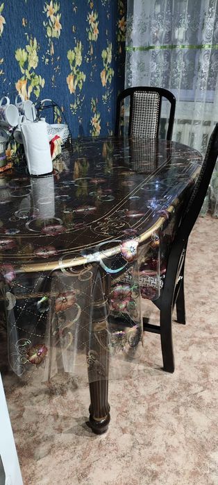 Продам стол со стульями