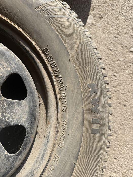 Продам зимние шины