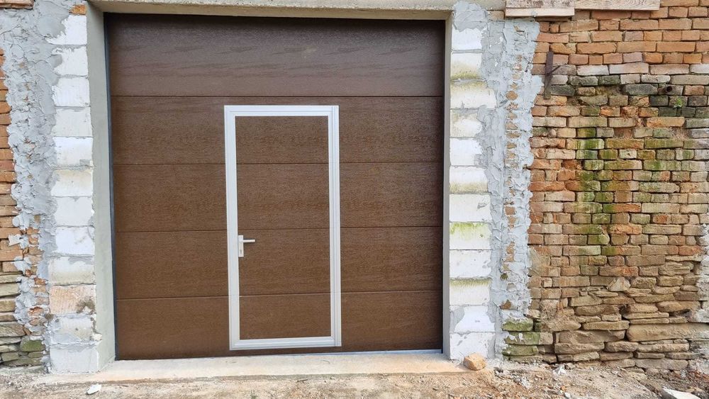Uși de garaj secționale