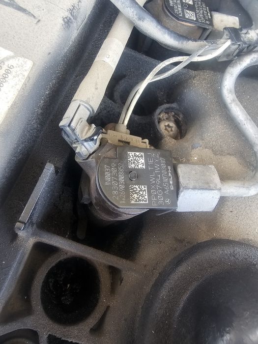 Injectoare Mercedes Sprinter 28307309 2.2E5