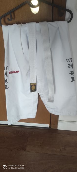 Кимоно за таекуондо