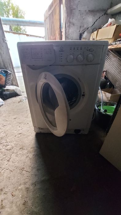 Продам машинку на запчасти