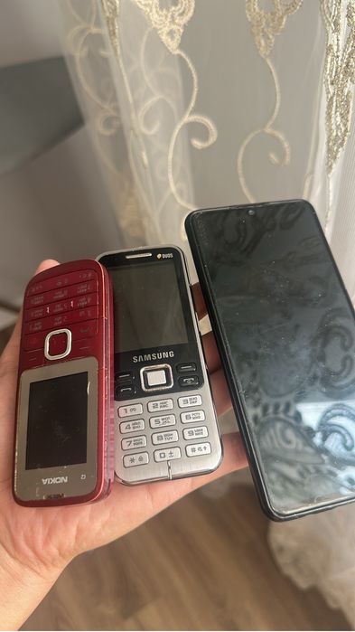 Продаю телефоны на запчасти