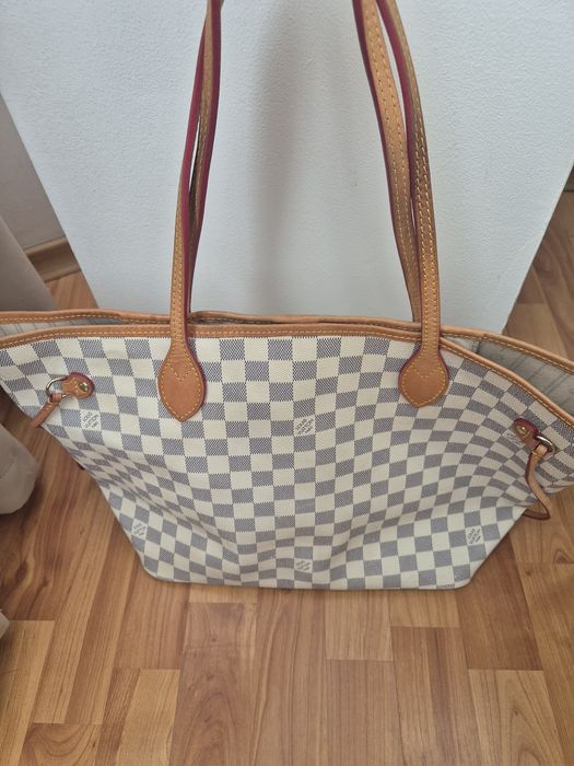 Louis Vuitton Neverfull