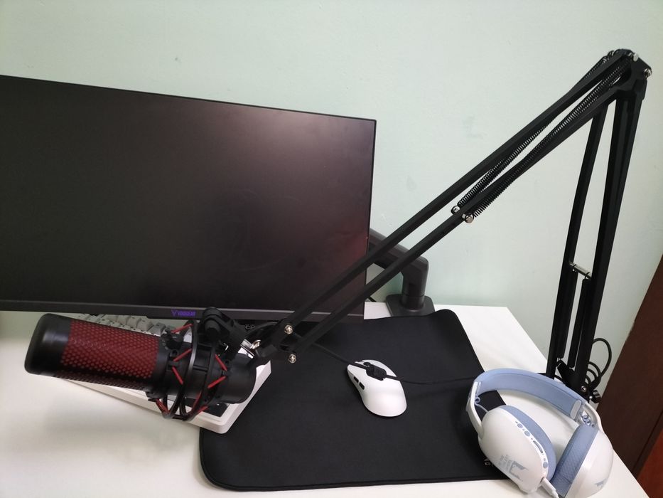 Микрофон игровой HyperX QuadCast (4P5P6AA)