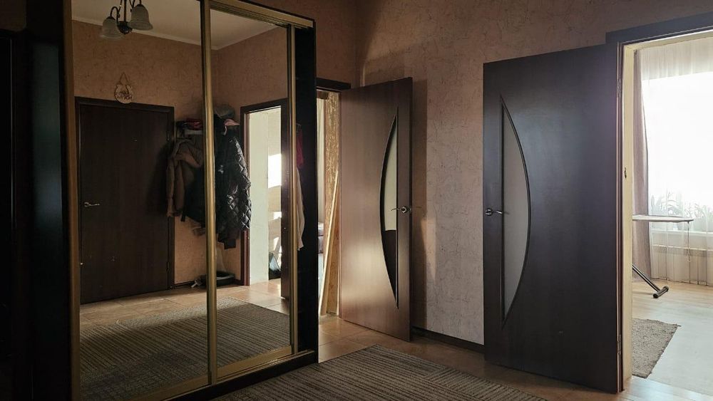 Продам 4х ком квартира юбиляр