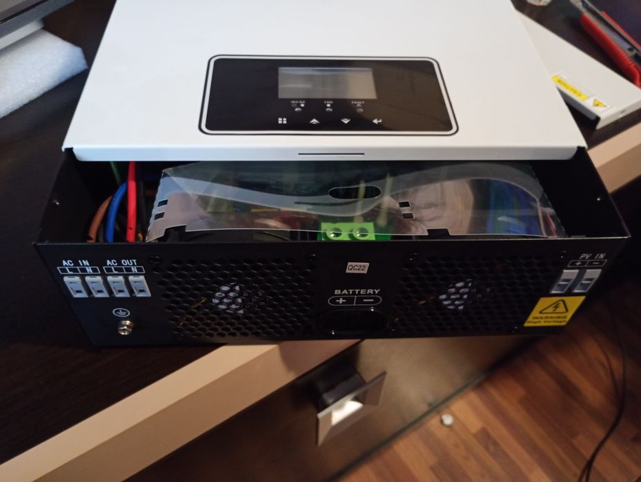 Invertor fotovoltaice hibrid 3,2 kw 24v