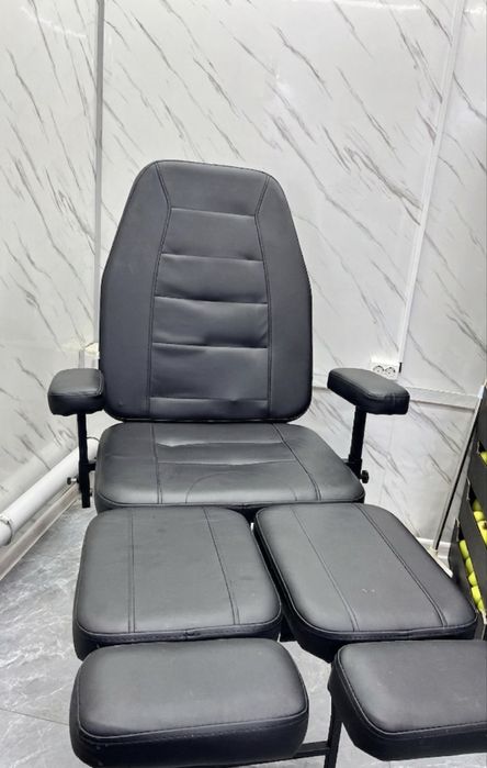 Маникюрное кресло