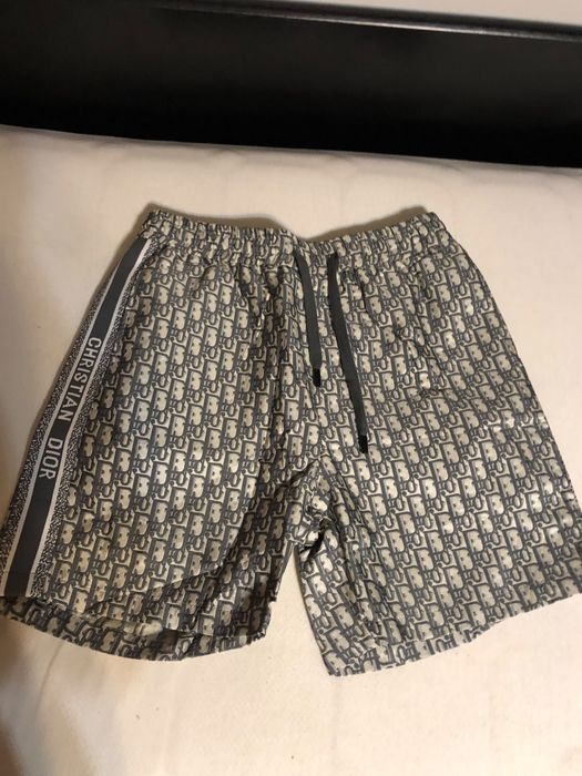 Pantaloni scurti Dior , calitate premium , pe stoc , nou , M