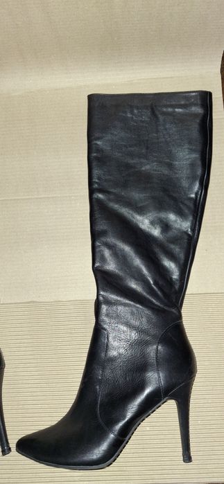 Дамски ботуши естествена кожа .