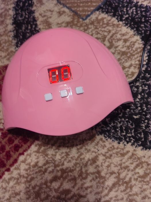 Продам лампу для маникюра , в месте с аппаратом и фрезами