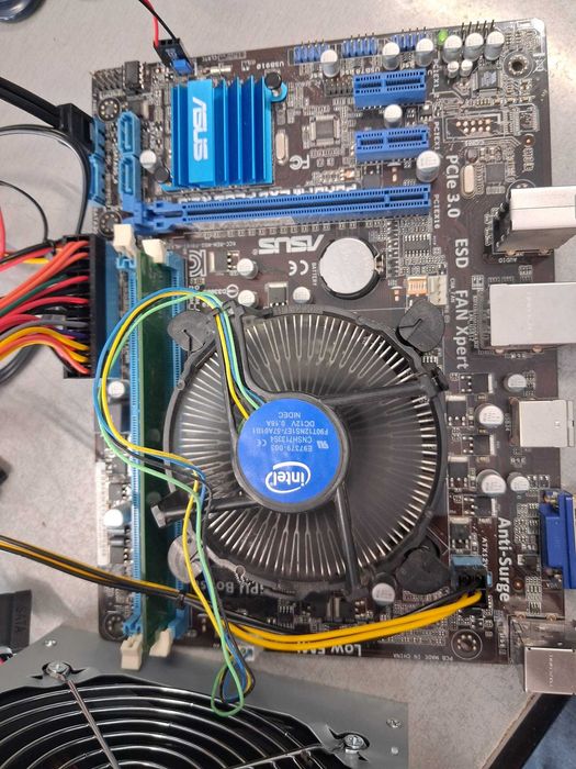 Placa Baza Asus /Socket 1155+Cooler+Cpu Intel G1610