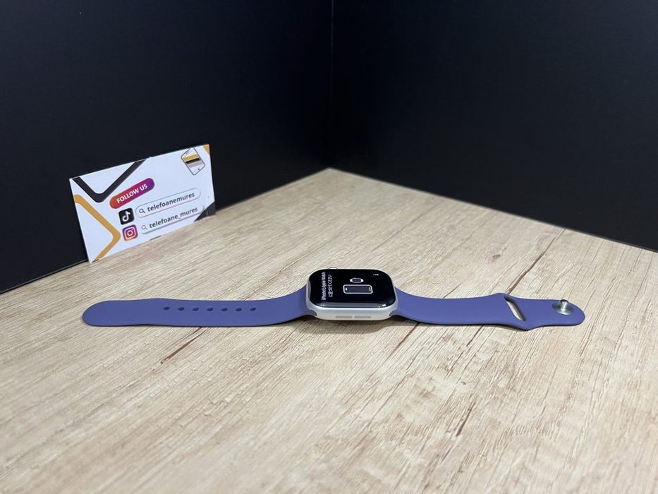 Apple Watch Seria 11 42mm Silver Second-Hand Foarte Bun 2 ani garanție