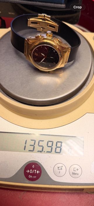 Часовник Hublot златен