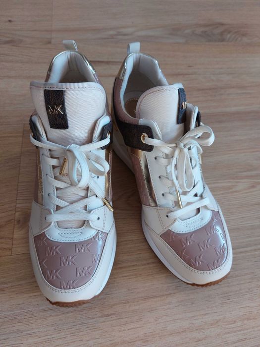 Оригинални маратонки Michael Kors
