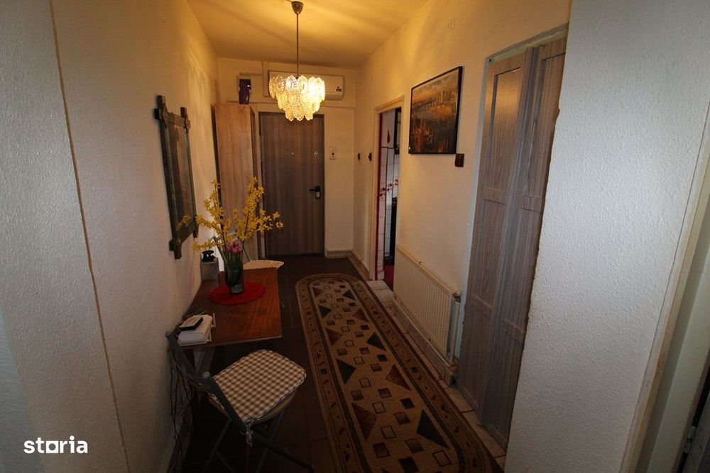 Închiriez apartament 2 camere în Hunedoara, Micro1-Bd.Libertății, 57mp
