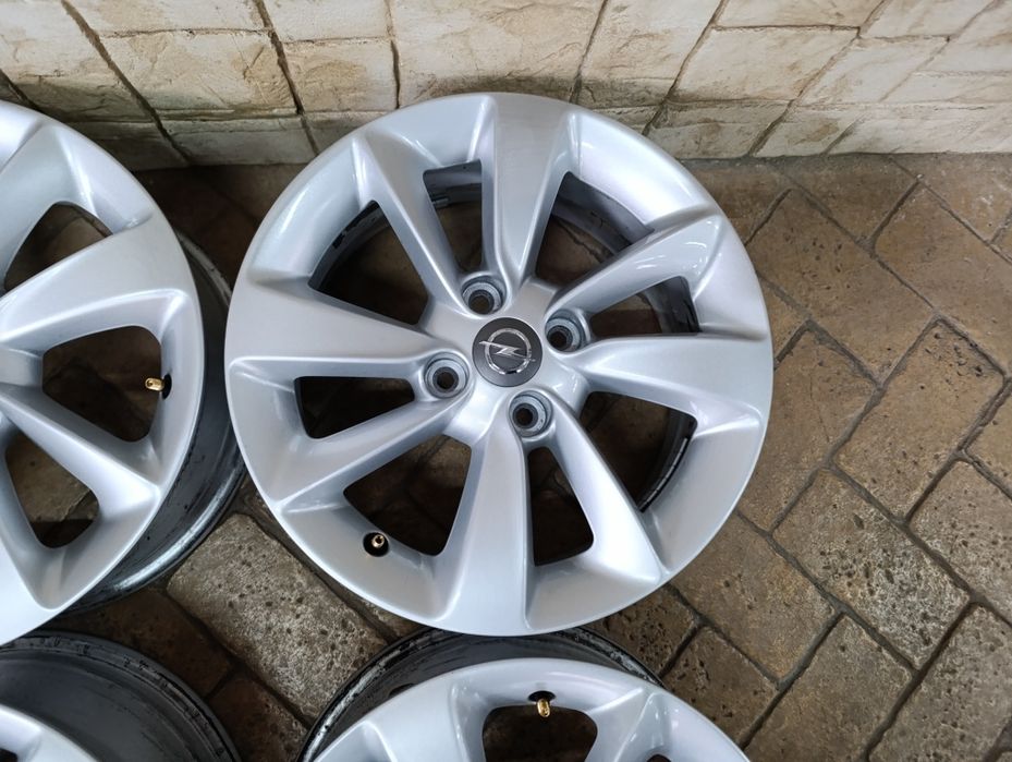Оригинални джанти за Опел 4х100 15 цола