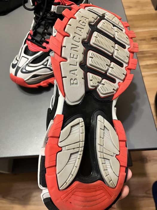 ПОСЛЕДНА ЦЕНА!!!  Продавам оригинални Balenciaga track 2.0