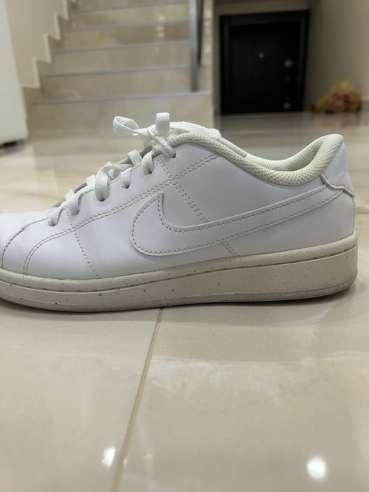 Обувки Nike Найк Бели