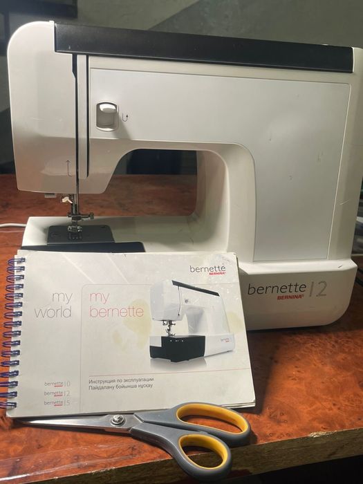 Швейная машинка Bernette