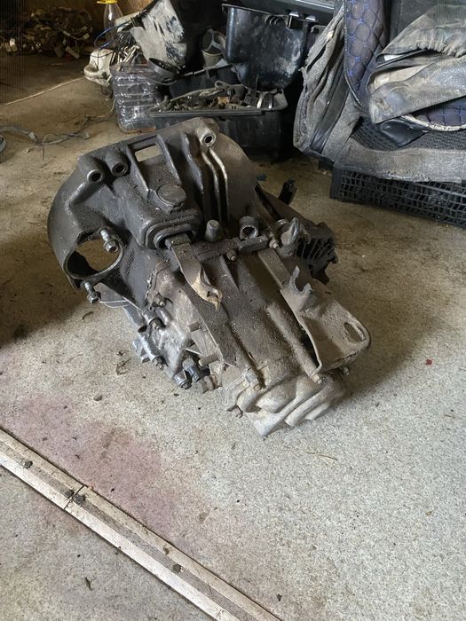 Продам коробку ваз под 2 болта