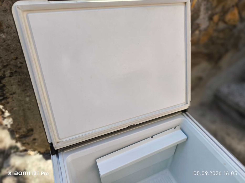 Продавам хладилник DOMETIK  40 l 12v 220v и газ