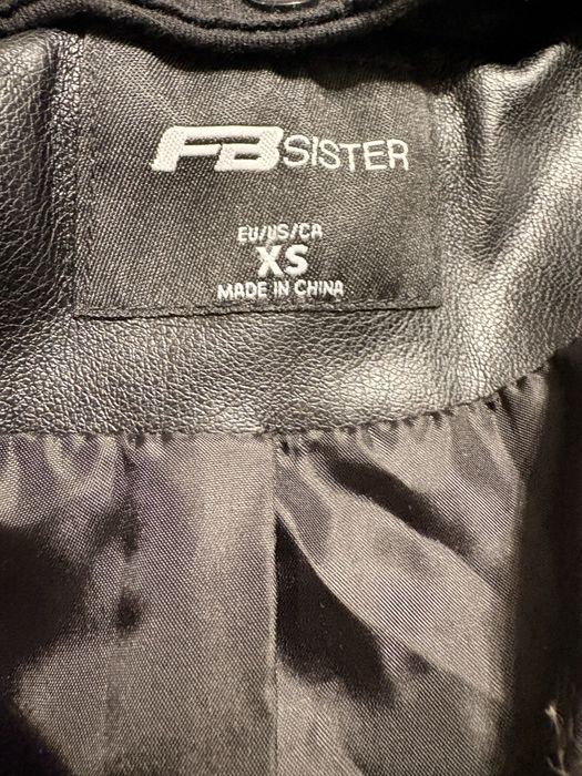 Куртка кожзам плотная для девочки 40-42 р.