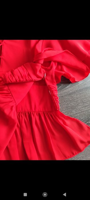 Bluza rosie Zara basic, marimea S.