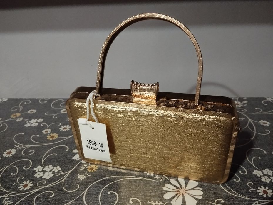 Роскошная вечерняя сумочка-клатч