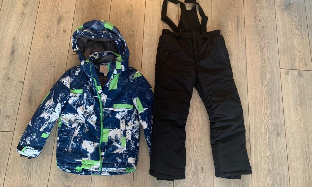 Продам детский пуховик на мальчика