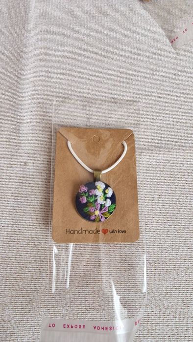 Pandantiv broderie, handmade