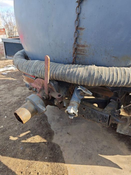 Водовоз, ассенизатор