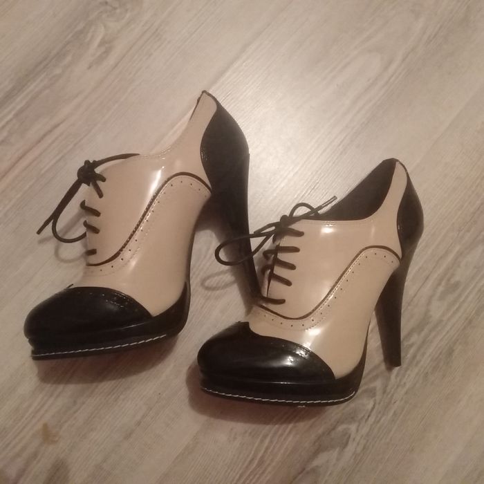 Ботильоны новые лакированные 38 размер