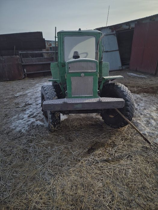 Продам трактор т25