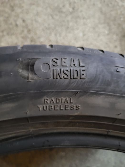 2 anvelope 235 50 R20 Pirelli Vara