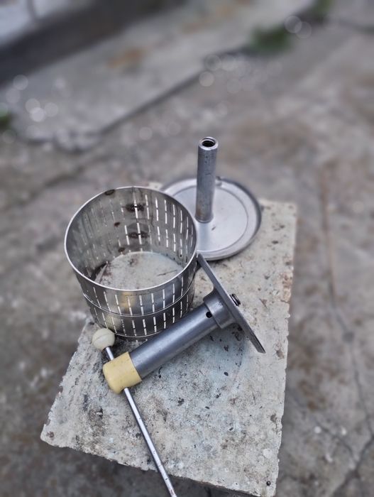 Продам соковыжималку