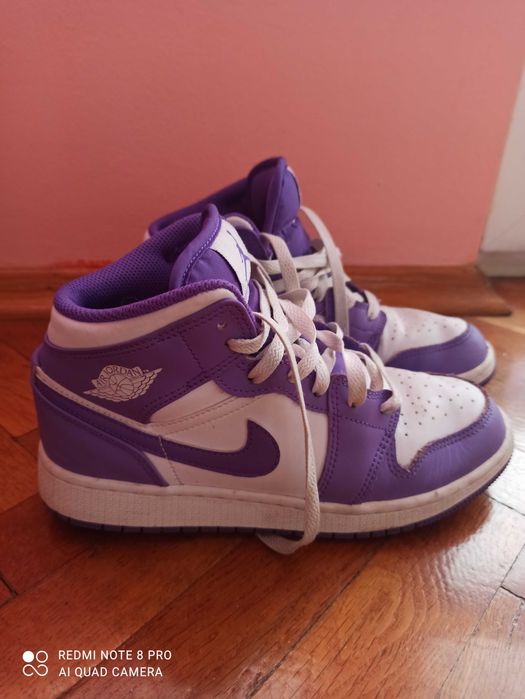 Сет маратонки и суичър Jordan за момиче