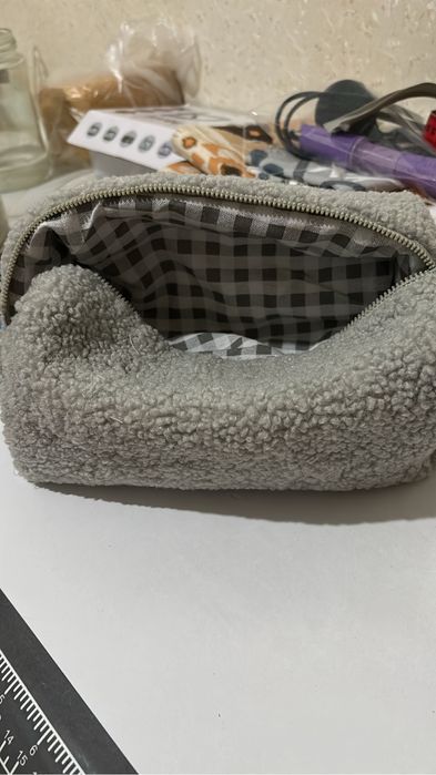 Косметичка в наличи