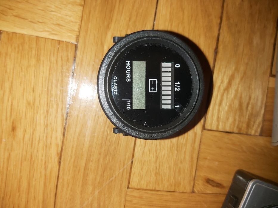 Rl-B1004 мултифункционален лед дисплей за акумулатори