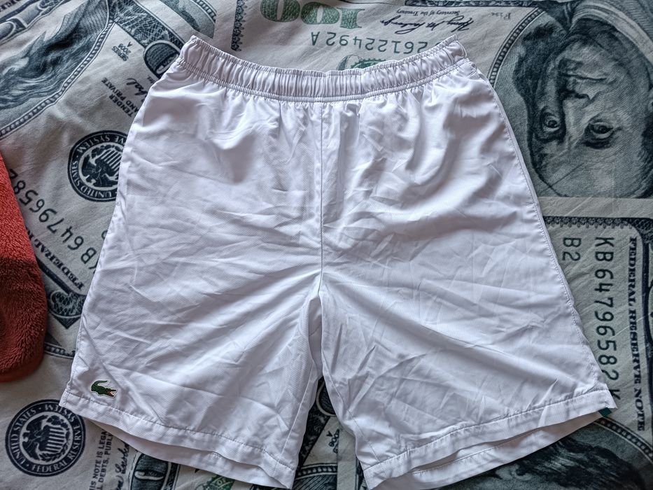 Оригинальные шорты Lacoste