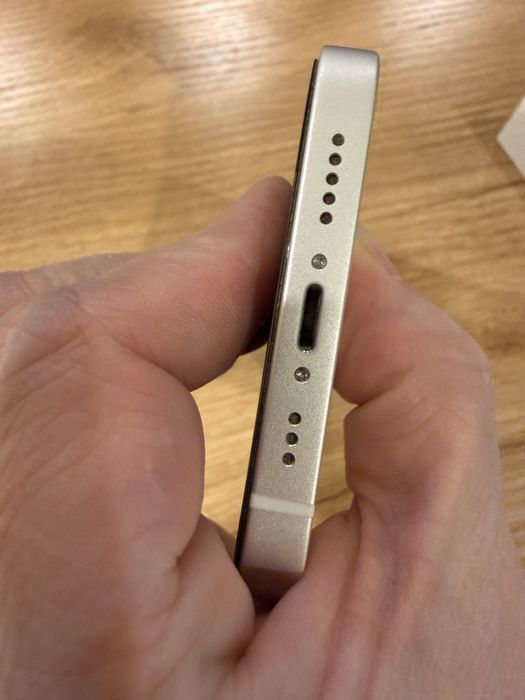 Iphone 12  White  64 GB и Iphone 13 Midnight 128 GB