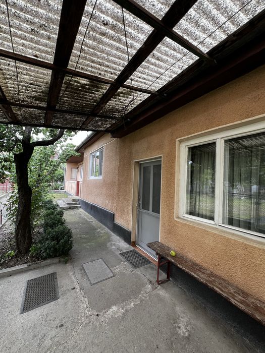 Casã de vânzare Sântioana de Mures cu curte şi 3camere