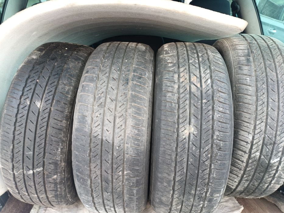 Продам шины б/у bridgestone